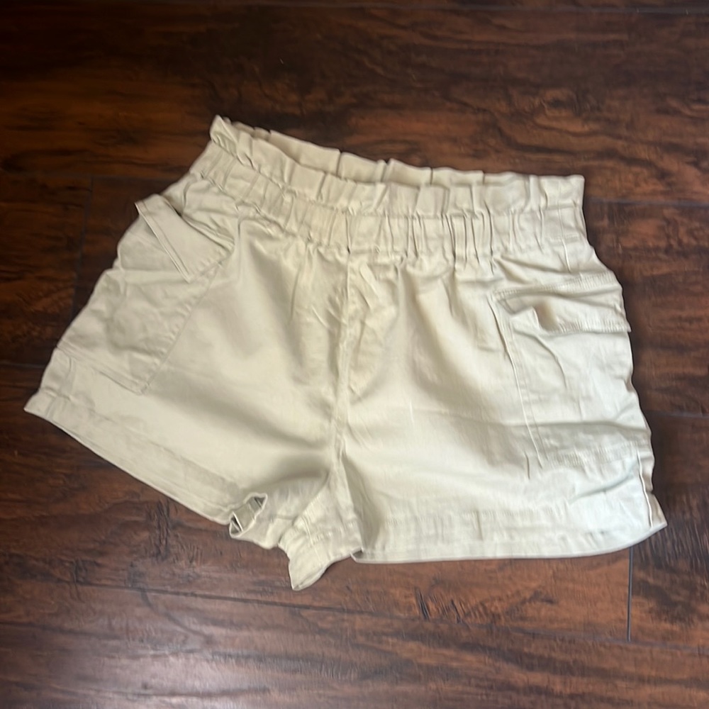 L.a hearts shorts. size large.